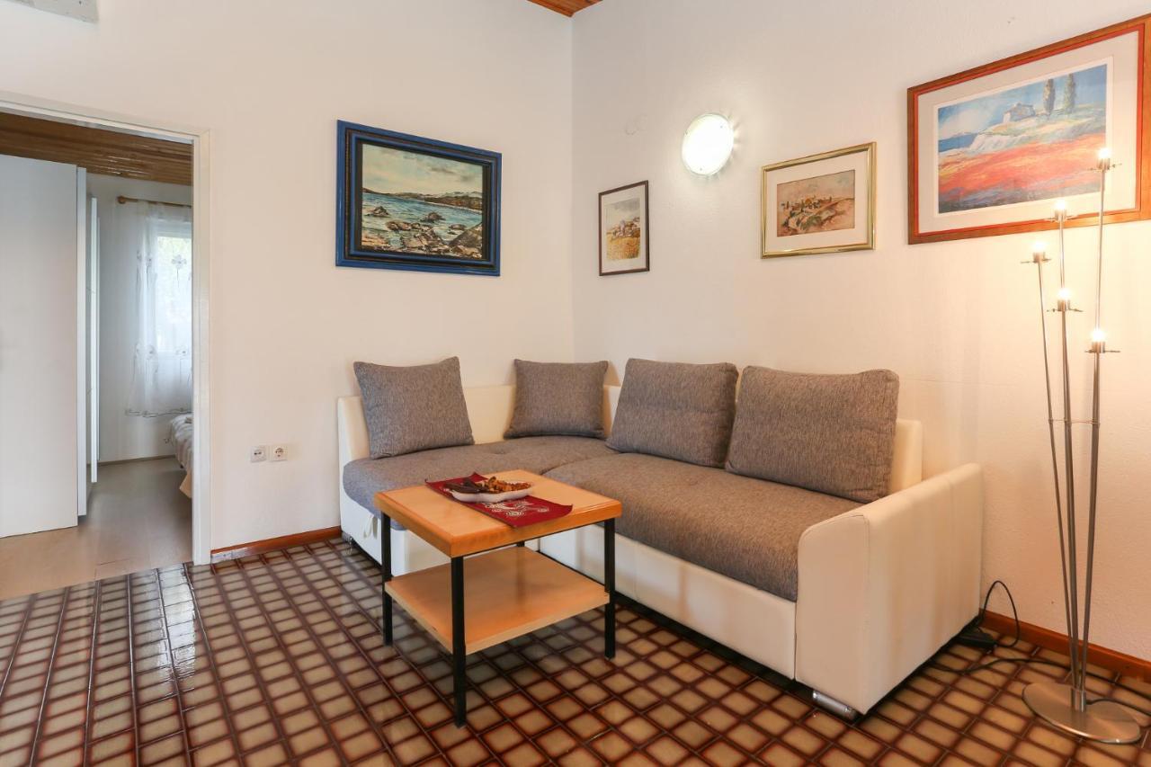 Apartman Mavarcica A4 Трогир Екстериор снимка